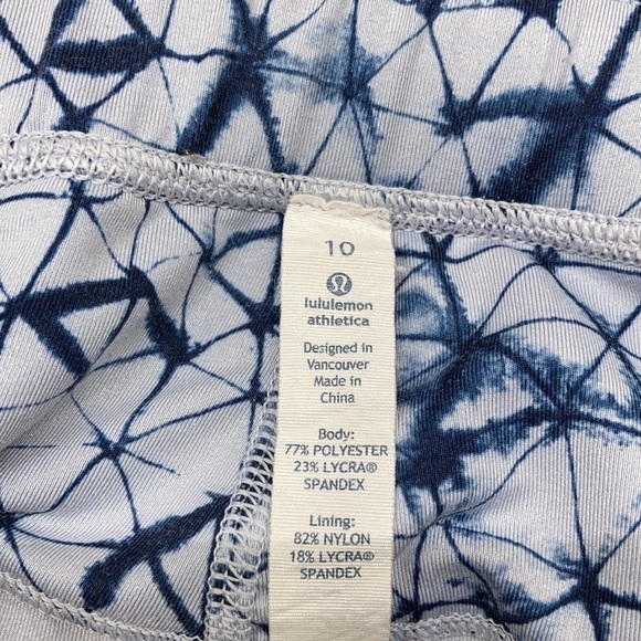 Lululemon Retreat Yogi Crop - Picture 12 of 12